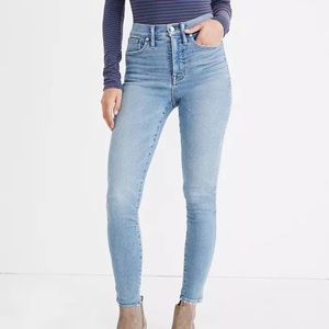 Madewell 10" High-Rise Skinny Jeans in Ferndale Wash. Size 29.